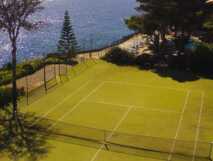 Tennis spielen mit Meerblick im Albatroz Beach Club auf Madeira