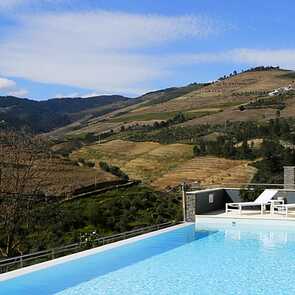 LBV House Hotel Swimming-Pool