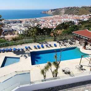 Nazare-miramar-hotel-spa-piscina-restaurante-vista-mar