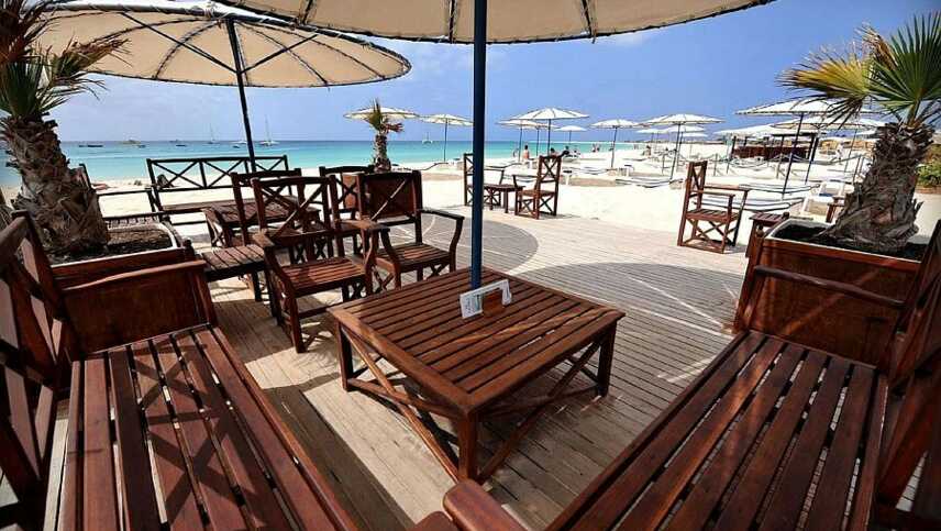 Hotel-morabeza-strandbar