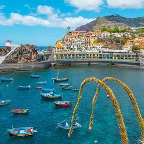 Promenade-de-camara-de-lobos-2