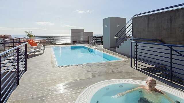 Terrace mar jacuzzi und pool--klein