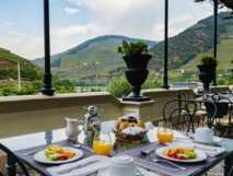 Vintage House-Lecker frühstücken im Hotelrestaurant und die schöne Aussicht genießen