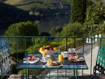 Quinta de la Rosa- Frühstücken auf dem Balkon und die schöne Aussicht auf Douro genießen