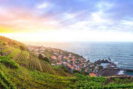 Bei einer Madeira Rundreise an der Nordküste kommen Sie auch nach Seixal.