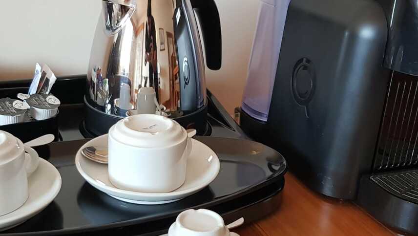 14 Suite Tea & Coffee Facilities web 4000