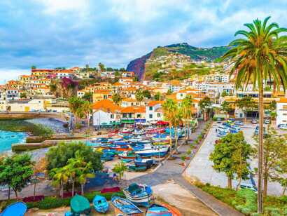 Im romantischen Fischerörtchen Camara de Lobos sollten Sie während Ihrer Madeira Rundreise unbedingt einen Stop einplanen.