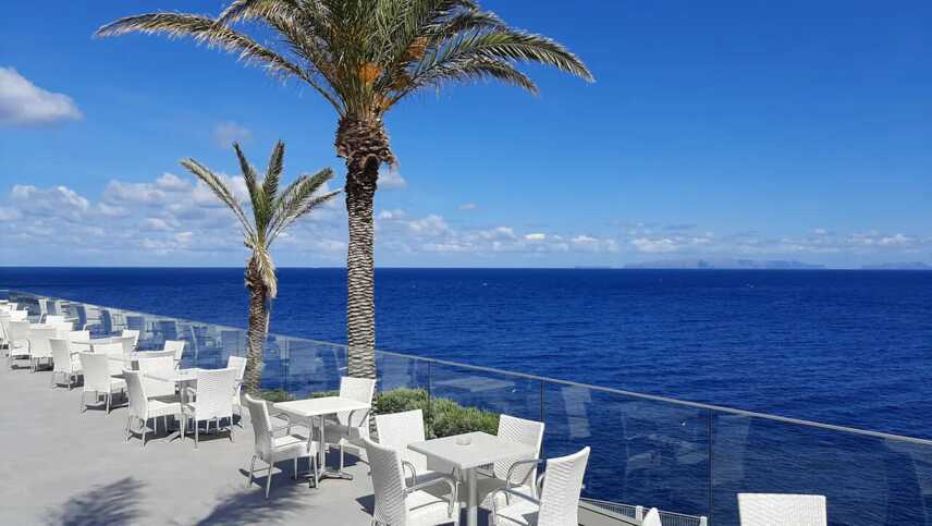 Hotel-roca-mar-terrasse-2023