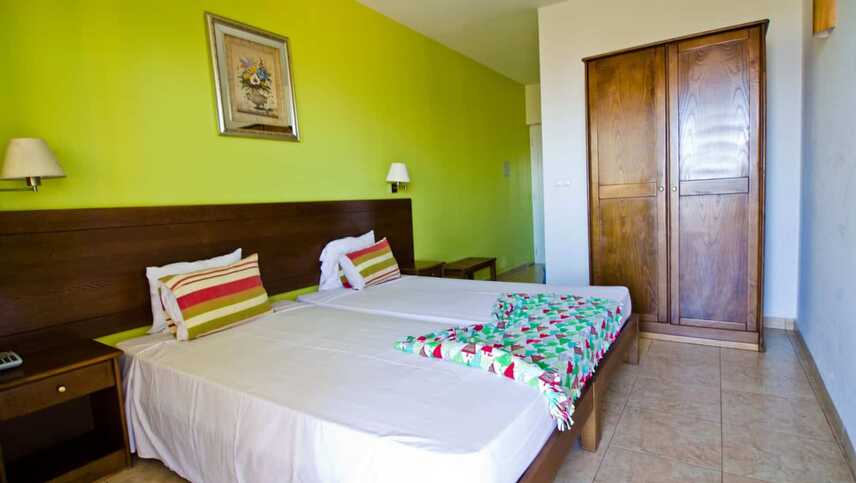 Kapverden-santiago-hotel-quinta-montanha-room