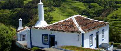 Typisches Haus auf der Azoren-Insel Santa Maria
