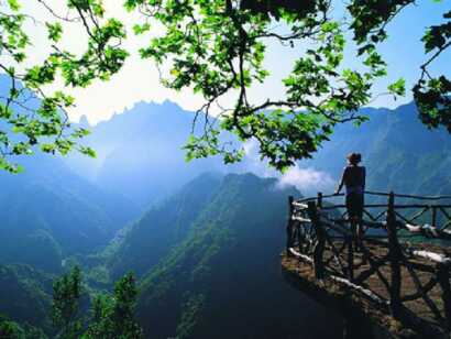 Madeira-trekking-balkon-mit-spektakulaeren-aussichten