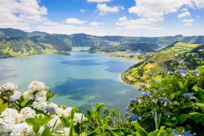 Wunderschöne Aussichten bei Ihrem Urlaub auf die Azoren: Unsere Rundreise in 14 Tagen führt Sie zu spektakulären Orten wie zur Caldeira Sete Cidade