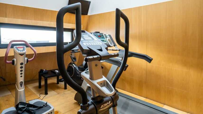 Portugal-porto-norte-grande-hotel-do-porto-fitnessstudio