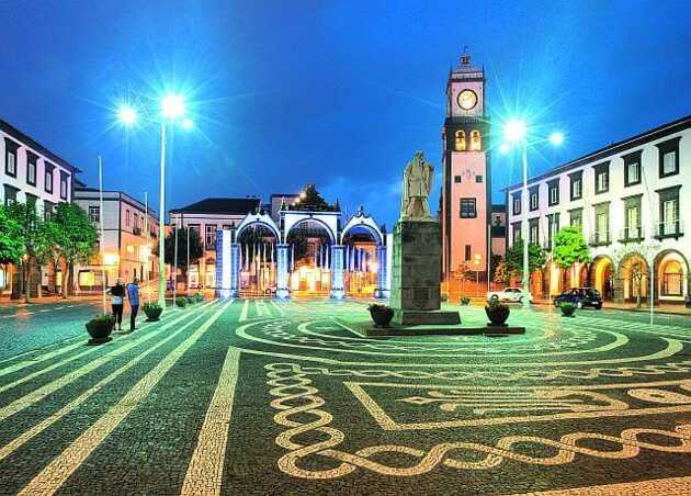 Die vielleicht schönste Nacht auf den Azoren - Silvester in Ponta Delgada