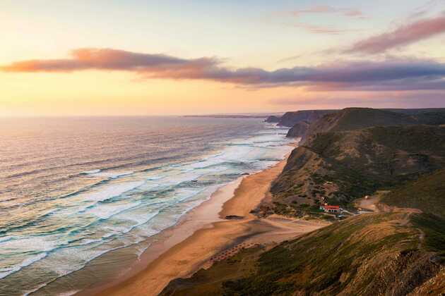 Versteckte Stände bei Vila do Bispo an der Algarve entlang des Fischerpfads Portugal