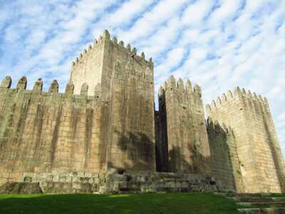 Die Sehenswürdigkeit in Guimaraes - die Burg