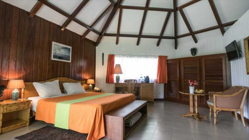 Club-santana-beach-amp-resort-bungalow