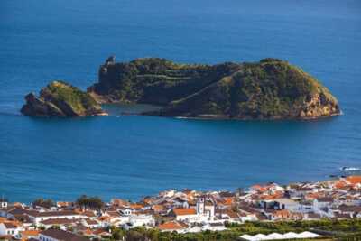 Die Ilheu de Vila Franca do Campo vor der Azoren-Insel Sao Miguel