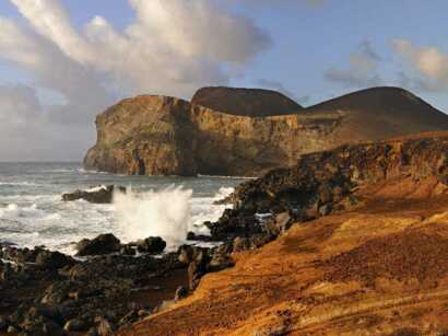 Unbedingt besuchen sollten Sie bei Ihrem Urlaub auf die Azoren den Vulkan "Capelinhos" auf der Insel Faial