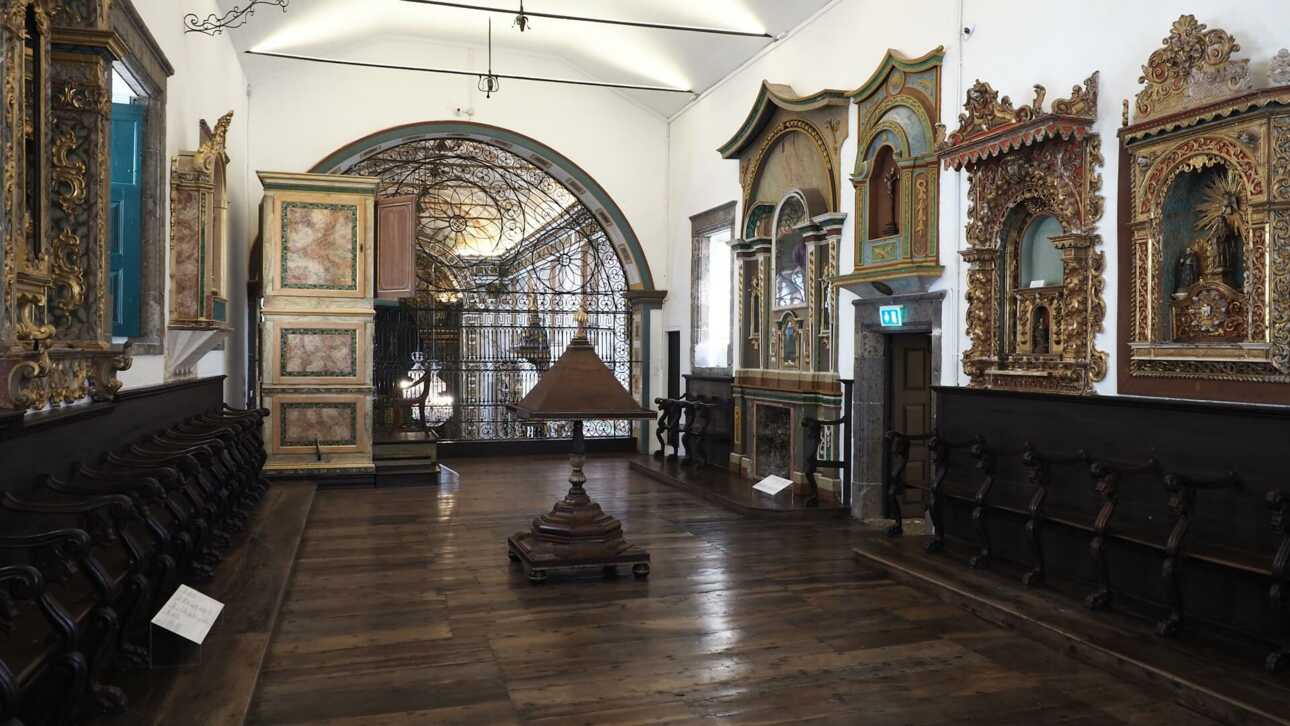 Das sehenswerte Museu Calos Machado befindet sich in einem ehemaligen Kloster in Ponta Delgada.