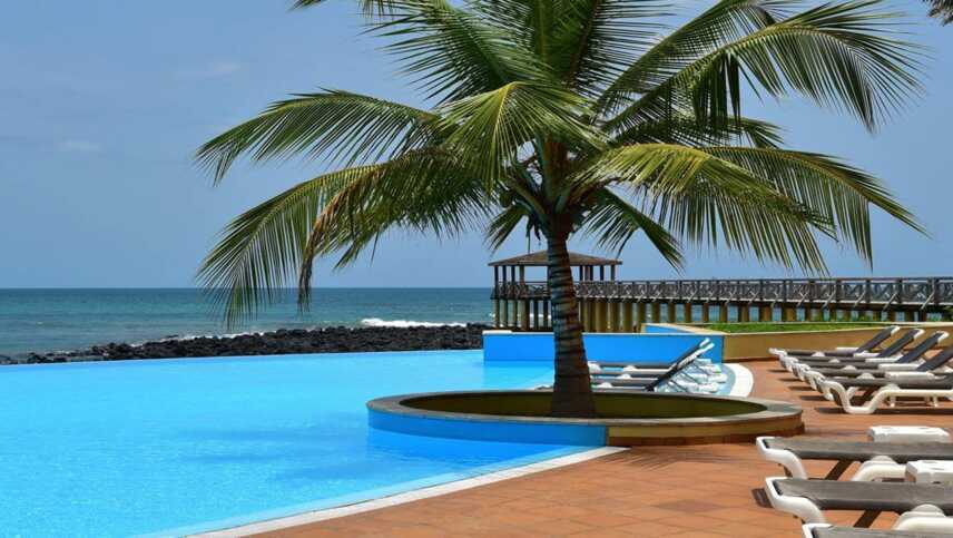 5-star-hotel-sao-tome-pool2