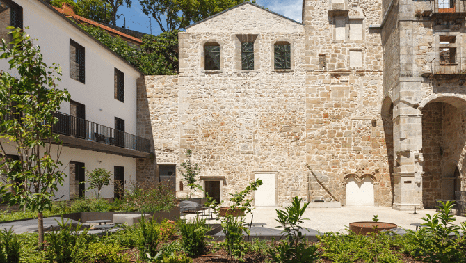 Vista-claustro-neya-porto-hotel-670x575