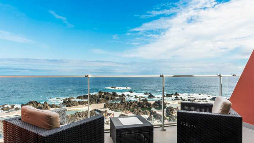 Aqua-natura-madeira-terrasse-meerblick 2023