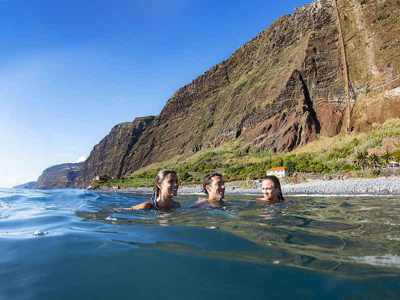Gemäßigtes Klima und Temperaturen um die 28 Grad - das ist Sommer auf Madeira